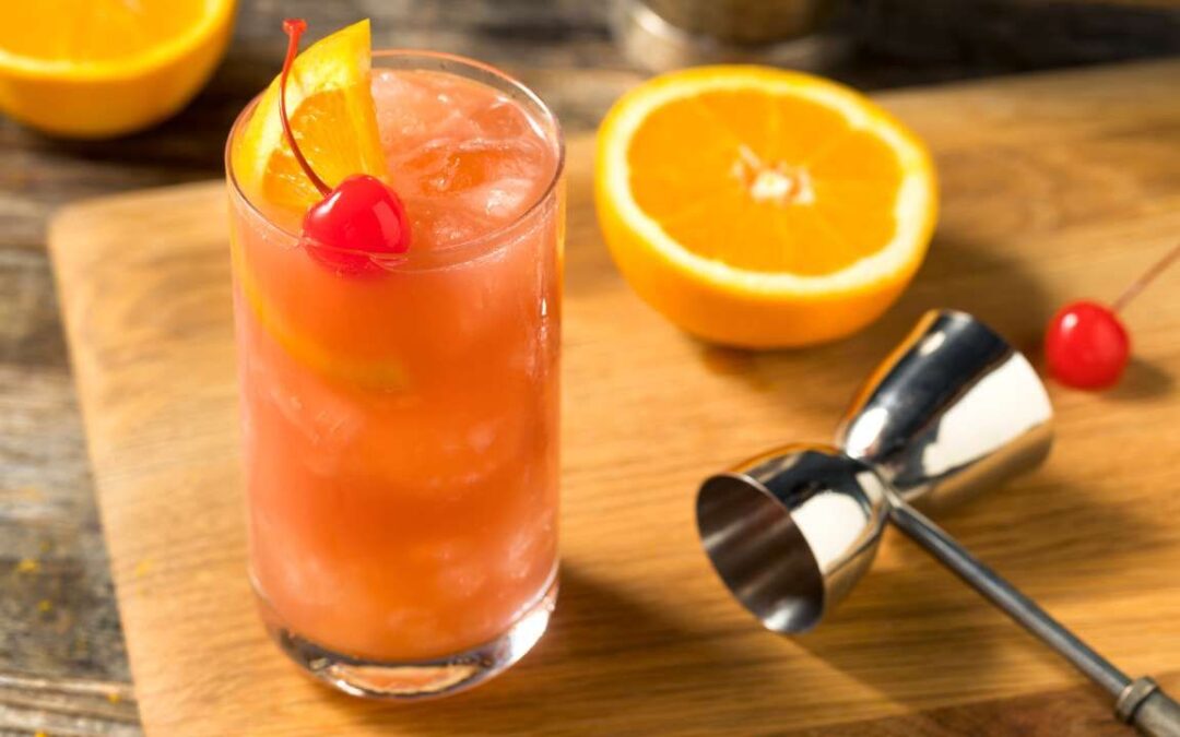 ¡Despierta tus Sentidos con un Sex on the Beach Irresistible! Receta Perfecta para un Cóctel Tropical